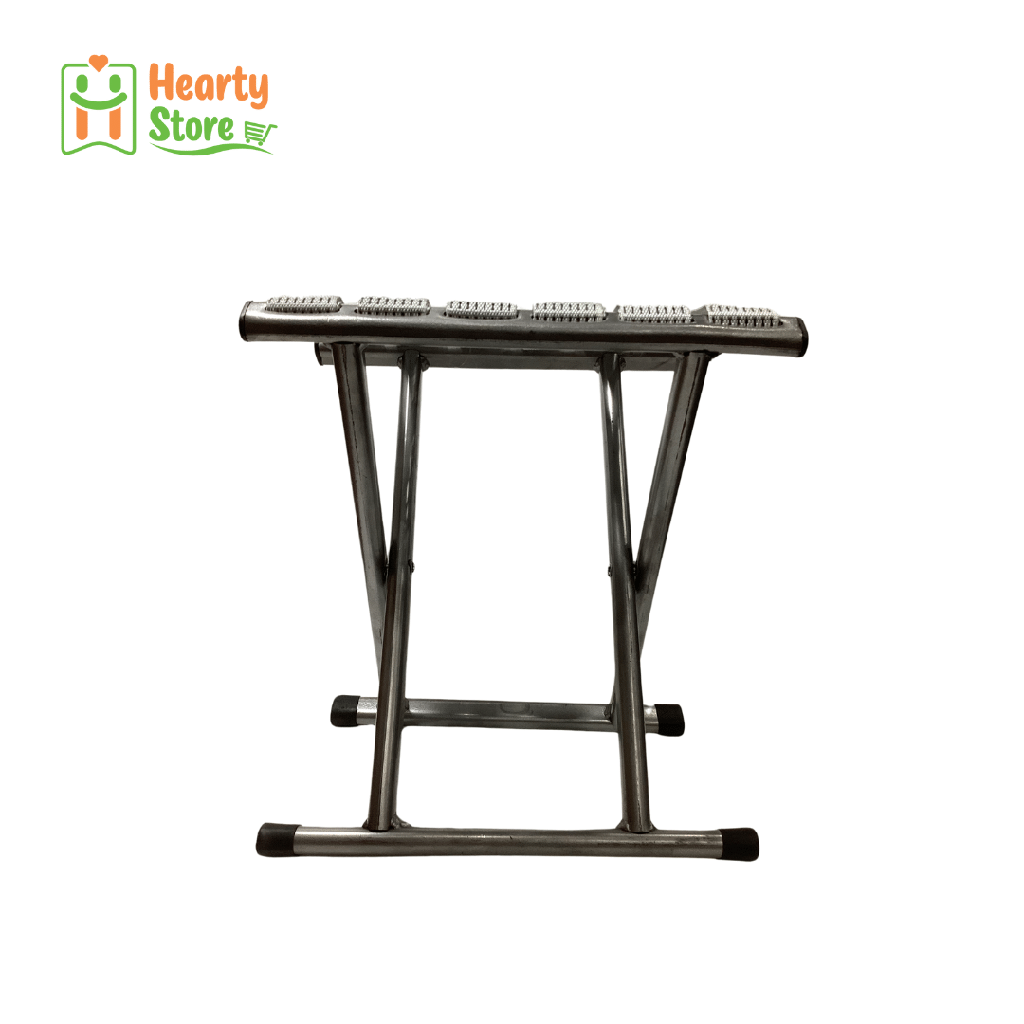 သံ ခေါက်ထိုင်ခုံ